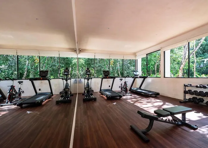 Apartment Spacious 3br W Private Balcony Amenities