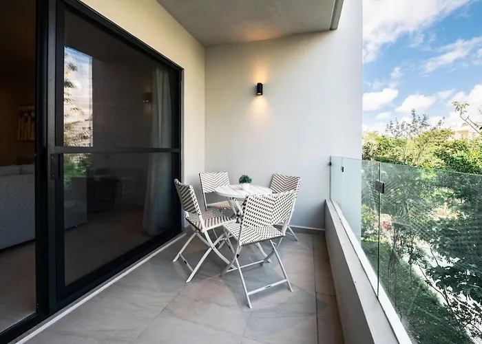 Spacious 3br W Private Balcony Amenities