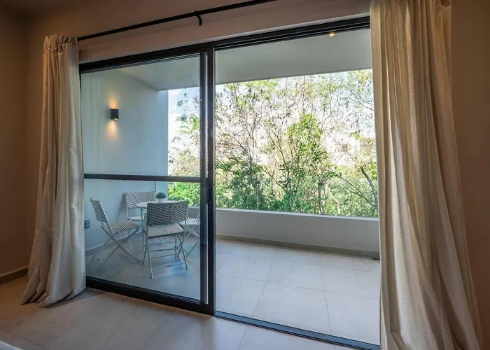 Spacious 3br W Private Balcony Amenities