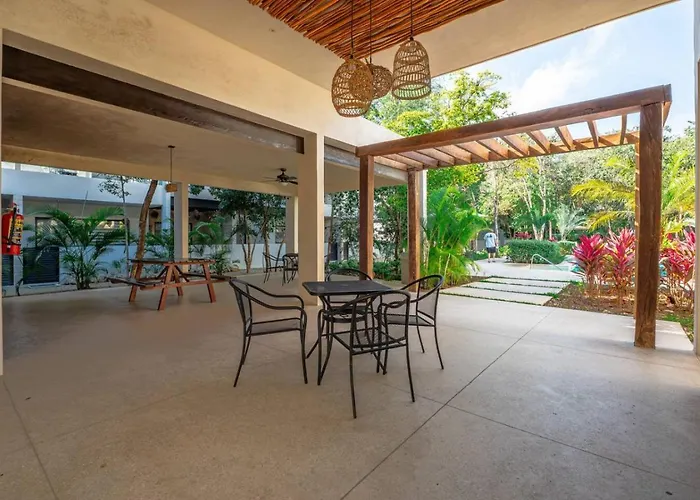 Apartment Spacious 3br W Private Balcony Amenities
