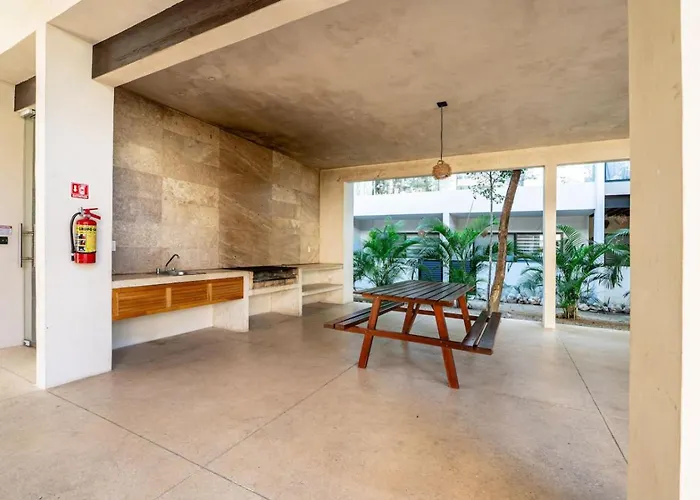 Apartment Spacious 3br W Private Balcony Amenities *